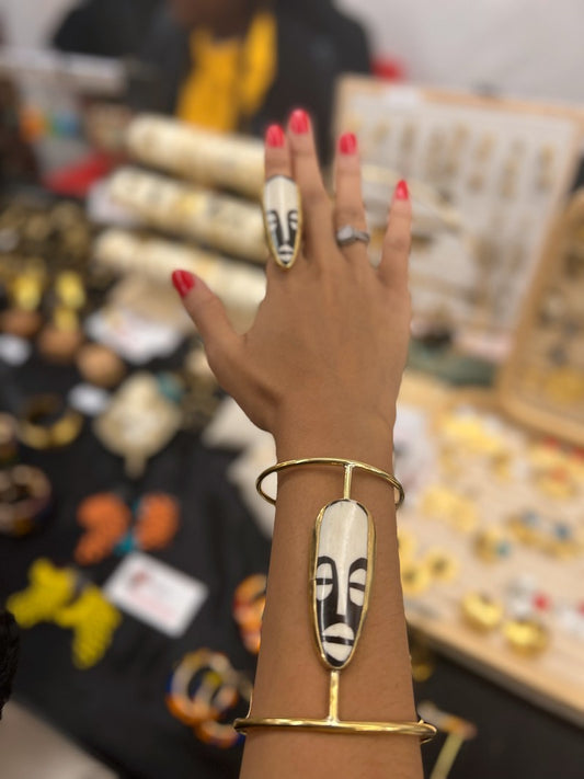 Magnificent ring in bronze & Bone “Rwanda”