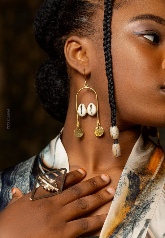 Beautiful “duo cowrie shell” earrings